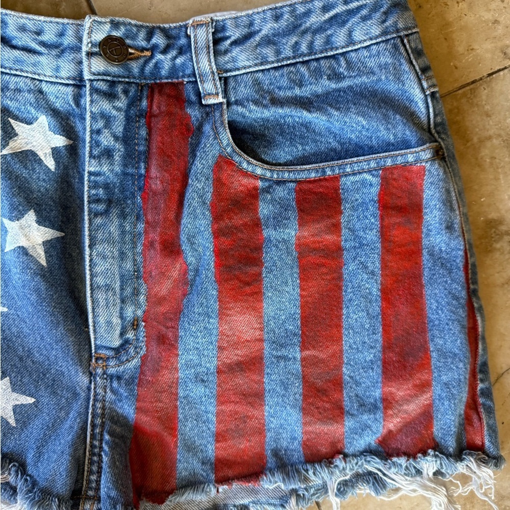 Talbots ladies denim cut off short size 10 hand painted stars and stripes - Picture 5 of 12